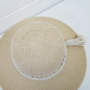 Breaded Hat, Vanilla White